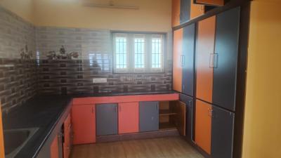 Kitchen Image of 1260 Sq.ft 2 BHK Builder Floor for rent in Aranmanai Pudhur Theni for Rs. 10000