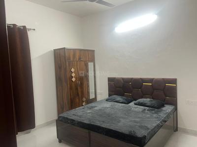 Bedroom Image of 1500 Sq.ft 2 BHK Builder Floor for rent in Ranjit Avenue Amritsar for Rs. 21000