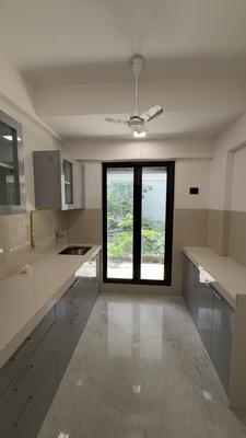 Kitchen Image of 800 Sq.ft 2 BHK Apartment / Flat for rent in Santacruz West Mumbai for Rs. 125000
