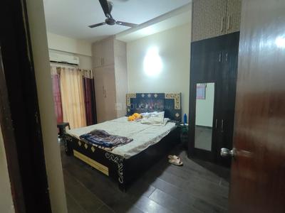 Bedroom Image of 1250 Sq.ft 2 BHK Apartment / Flat for sale in Mahagun Moderne, Sector 78 Noida for Rs. 17500000