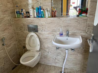 Bathroom Image of 992 Sq.ft 2 BHK Apartment / Flat for sale in Magnolia Oxygen, Rajarhat Kolkata for Rs. 7500000