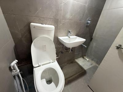 Image of 861 Sq.ft 3 BHK Apartment / Flat for rent in Dev Parijat, Vaishno Devi Circle, Ahmedabad for Rs. 23000