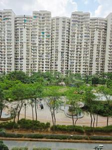 Image of 1250 Sq.ft 2 BHK Apartment / Flat for sale in Mahagun Moderne, Sector 78, Noida for Rs. 17000000