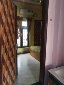 Bedroom Image of 1000 Sq.ft 2 BHK Builder Floor for rent in Phase 2 Noida for Rs. 35000