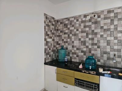 Kitchen Image of 550 Sq.ft 1 BHK Apartment / Flat for rent in Goel Hill Shire, Wagholi Pune for Rs. 15000