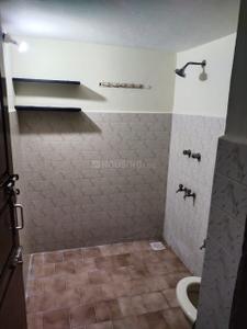 Bathroom Image of 1320 Sq.ft 2 BHK Independent House for rent in Anna Nagar West Chennai for Rs. 26000