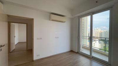Bedroom Image of 1818 Sq.ft 3 BHK Apartment / Flat for sale in DLF The Primus, Sector 82A Gurgaon for Rs. 30700000