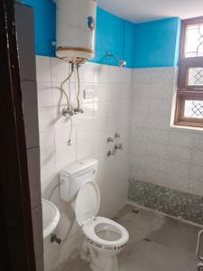 Bathroom Image of 1453 Sq.ft 3.5 BHK Apartment / Flat for sale in Omicron 1A Greater Noida for Rs. 10000000