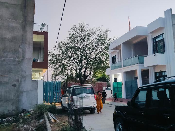 Papnamow Main Image 1