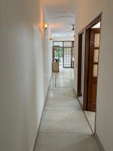 Image of 1350 Sq.ft 2 BHK Builder Floor for rent in Naraina, New Delhi for Rs. 35000