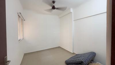 Bedroom Image of 1100 Sq.ft 2.5 BHK Apartment / Flat for sale in Amrapali Verona Heights, Noida Extension Greater Noida for Rs. 8045000