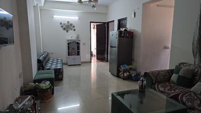 Living Room Image of 1075 Sq.ft 2 BHK Apartment / Flat for rent in Gardenia Square, Crossings Republik Ghaziabad for Rs. 24000