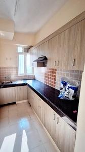 Kitchen Image of 800 Sq.ft 2 BHK Apartment / Flat for rent in Shree Vardhman Mantra, Sector 67 Gurgaon for Rs. 21000