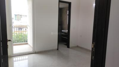Bedroom Image of 800 Sq.ft 2 BHK Builder Floor for rent in Smartworld Orchard, Sector 61 Gurgaon for Rs. 45000