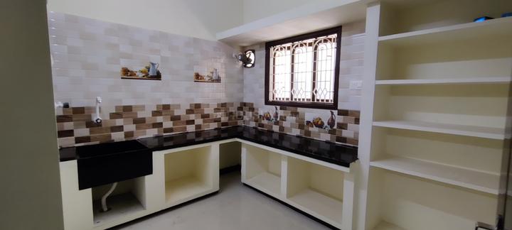 Railway junction main road Kitchen 1