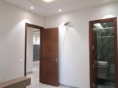 Bedroom Image of 1800 Sq.ft 3 BHK Builder Floor for rent in Paschim Vihar New Delhi for Rs. 55000