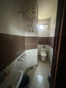 Bathroom Image of 463 Sq.ft 1 RK Independent House for rent in Patel Nagar New Delhi for Rs. 11500