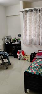 Bedroom Image of 900 Sq.ft 2 BHK Apartment / Flat for rent in Magarpatta River View City, Loni Kalbhor Pune for Rs. 24000