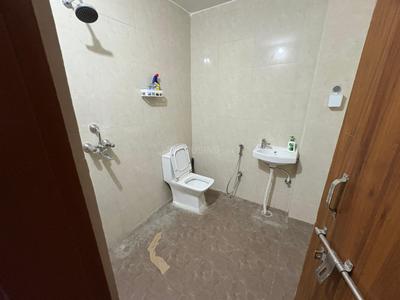 Bathroom Image of 1599 Sq.ft 3 BHK Apartment / Flat for rent in Argora Ranchi for Rs. 14999