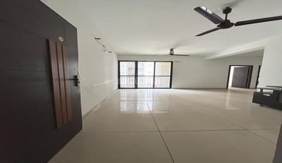 Hall Image of 1247 Sq.ft 2 BHK Apartment / Flat for sale in Darshanam Central Park, Sayajiganj Vadodara for Rs. 4200000