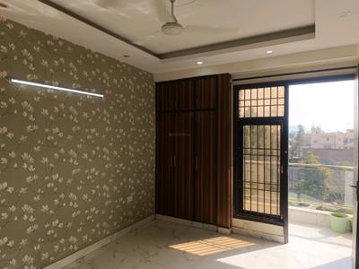 Bedroom Image of 2000 Sq.ft 4 BHK Builder Floor for sale in Chhattarpur New Delhi for Rs. 10700000