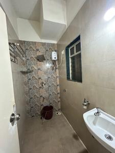 Bathroom Image of 500 Sq.ft 1.5 BHK Apartment / Flat for sale in Ghatkopar East Mumbai for Rs. 13000000
