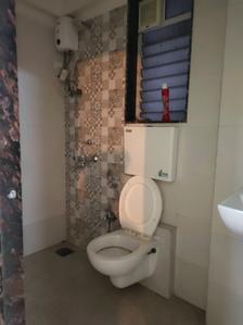 Common Bathroom Image of 470 Sq.ft 1 BHK Apartment / Flat for sale in Dharti Pressidio, Kandivali West Mumbai for Rs. 9100000