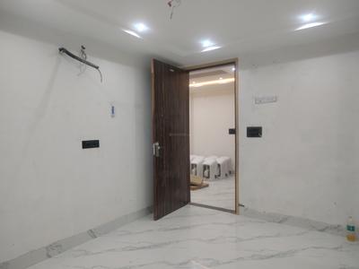 Bedroom Image of 900 Sq.ft 2 BHK Apartment / Flat for sale in Chhattarpur New Delhi for Rs. 6000000