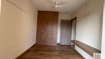 Bedroom Image of 2024 Sq.ft 3 BHK Apartment / Flat for sale in Emaar Palm Heights, Sector 77 Gurgaon for Rs. 25600000