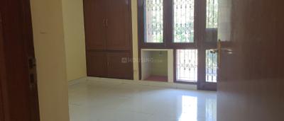 Bedroom Image of 1400 Sq.ft 2 BHK Apartment / Flat for rent in Hahnemann Apartments, Sector 6 Dwarka New Delhi for Rs. 35000