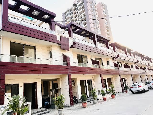 Renowned Srishti Premium Floor Main Image 1