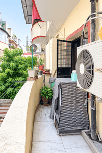 Image of 1150 Sq.ft 2 BHK Apartment / Flat for sale in Uppal Southend, Sector 49, Gurgaon for Rs. 13500000