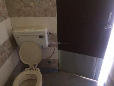 Common Bathroom Image of 500 Sq.ft 2 BHK Builder Floor for rent in Sector 62A Noida for Rs. 15000