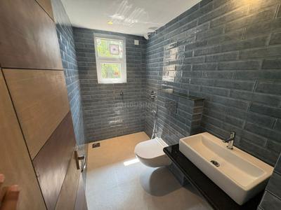 Bathroom Image of 1000 Sq.ft 2 BHK Apartment / Flat for sale in Candolim Goa for Rs. 16434000