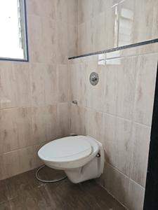 Common Bathroom Two Image of 620 Sq.ft 1.5 BHK Apartment / Flat for sale in VTP Purvanchal, Kesnand Pune for Rs. 3730000