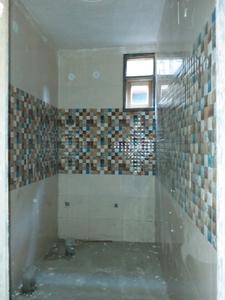 Common Bathroom Image of 1400 Sq.ft 3 BHK Apartment / Flat for sale in Shalimar Garden Ghaziabad for Rs. 9531000