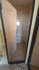 Bathroom Image of 555 Sq.ft 1 BHK Apartment / Flat for rent in Kandivali West Mumbai for Rs. 26000
