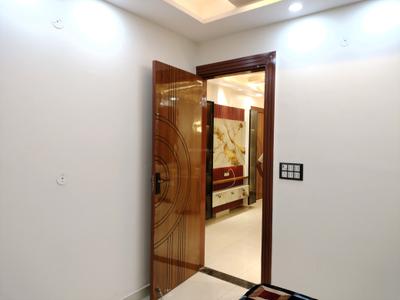 Bedroom Image of 1450 Sq.ft 4 BHK Apartment / Flat for sale in Uttam Nagar New Delhi for Rs. 9500000