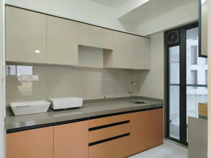 Rajhans Blossom Building 6 Wing C&D Main Image 1