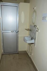 Bathroom Image of 1200 Sq.ft 1 BHK Independent House for rent in Police Line Bokaro for Rs. 9000