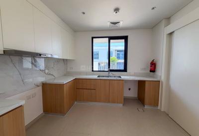 Kitchen Image of 2872 Sq.ft 3 BHK Villa for rent in Jebel Ali Village Dubai for Rs. 478833