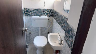 Bathroom Image of 515 Sq.ft 1 BHK Apartment / Flat for rent in Signature Global Andour Heights, Sector 71 Gurgaon for Rs. 24900