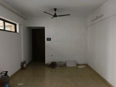 Living Room Image of 910 Sq.ft 1.5 BHK Apartment / Flat for sale in Lodha CASA LAKESIDE, Palava Phase 2 Thane for Rs. 3990000