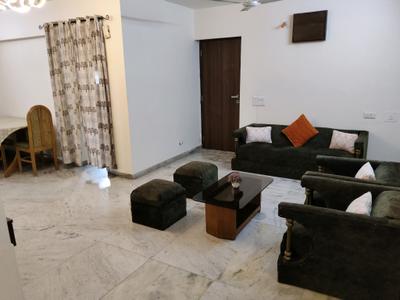 Living Room Image of 1200 Sq.ft 2 BHK Apartment / Flat for rent in Bodakdev Ahmedabad for Rs. 40000