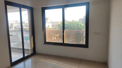 Living Room Image of 2439 Sq.ft 3 BHK Apartment / Flat for sale in Kameshwar Elite 140, Bodakdev Ahmedabad for Rs. 18500000