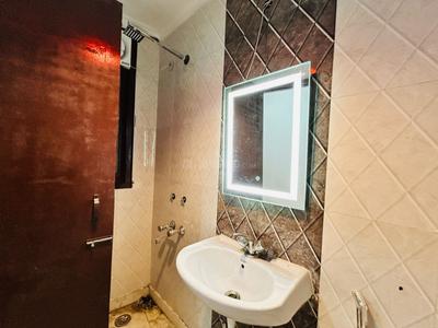 Image of 512 Sq.ft 1 RK Builder Floor for rent in Freedom Fighters Enclave, New Delhi for Rs. 8100