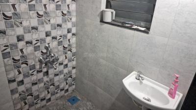 Bathroom Image of 650 Sq.ft 1 BHK Apartment / Flat for rent in Vedant Kingston Atlantis, Mohammed Wadi Pune for Rs. 7000