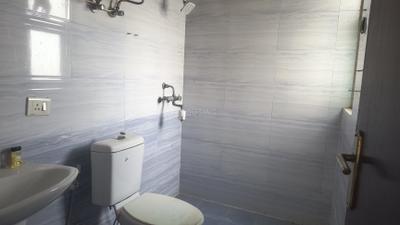 Image of 949 Sq.ft 2 BHK Apartment / Flat for rent in Gardenia Glory, Sector 46, Noida for Rs. 38000