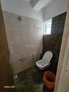 Bathroom Image of 559 Sq.ft 2 BHK Apartment / Flat for rent in Shyamal Heights, Ankhol Vadodara for Rs. 24000