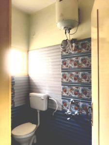 Bathroom Image of 1550 Sq.ft 3 BHK Apartment / Flat for rent in Poornaprajna Housing Society, Kodipur Bengaluru for Rs. 28500